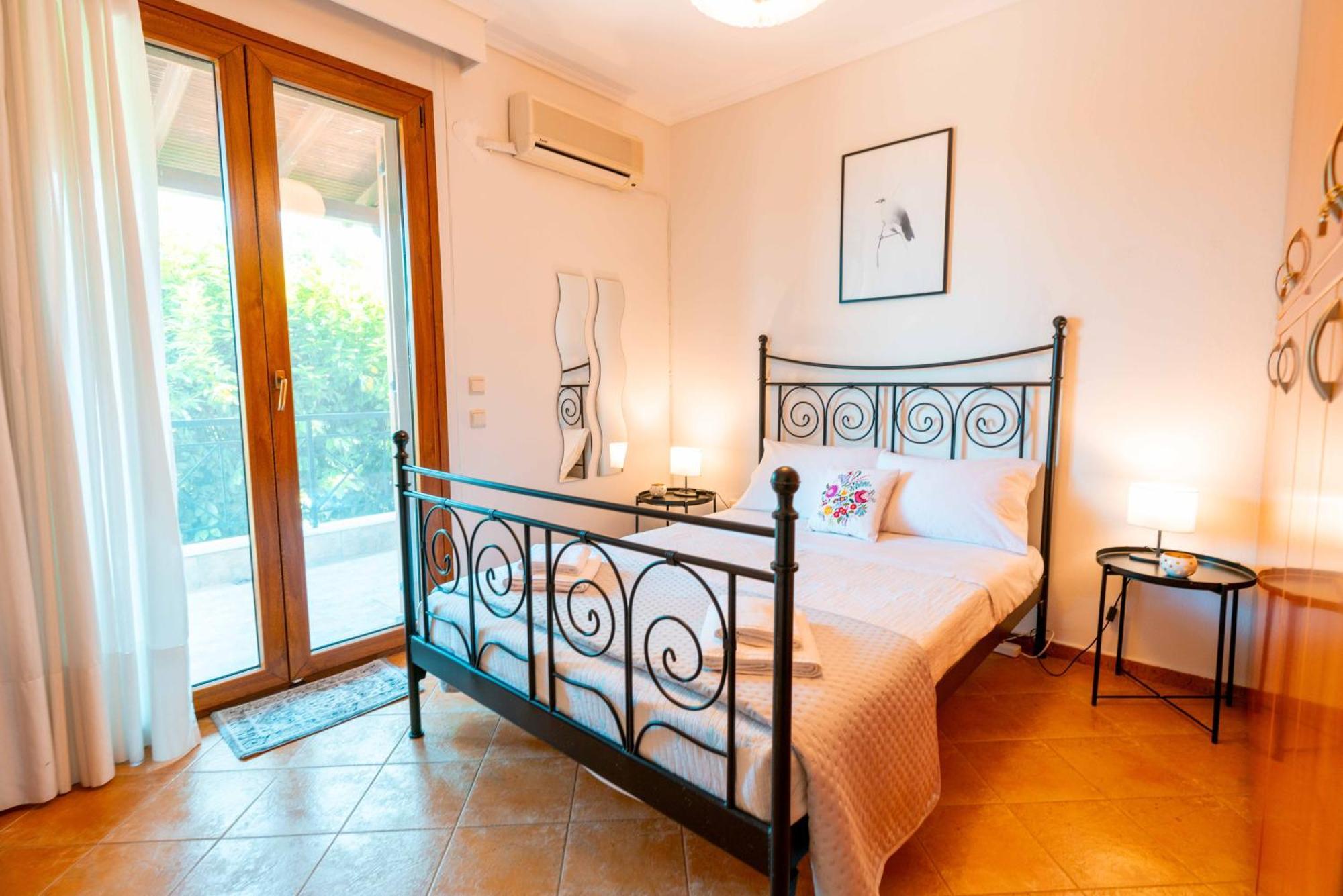 Villa Bougainvillea Epanomí Buitenkant foto